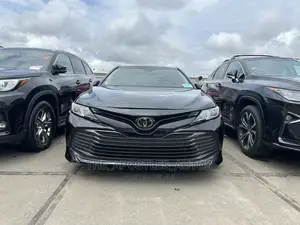 Toyota Camry LE FWD (2.5L 4cyl 8AM) 2018 Black