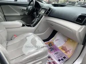 Toyota Venza XLE AWD V6 2013 Silver
