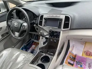 Toyota Venza XLE AWD V6 2013 Silver