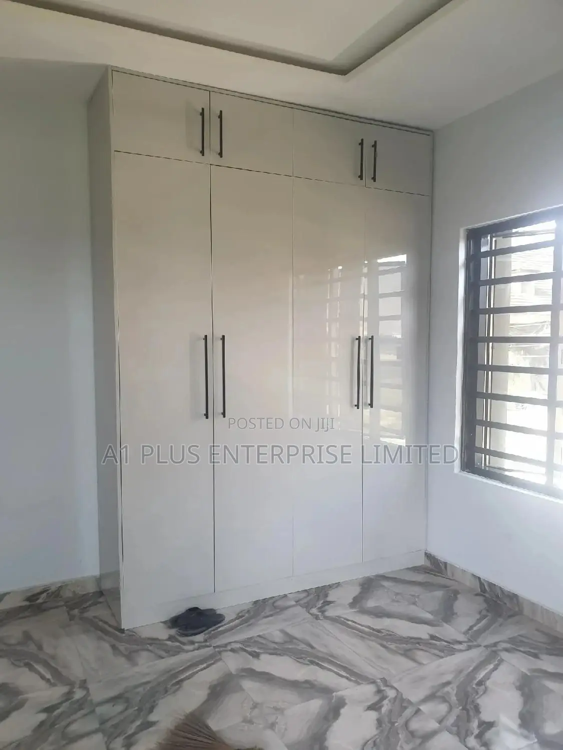 Light Grey Hdf Gloss Full Height X W2000 Wardrobe