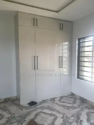 Light Grey Hdf Gloss Full Height X W2000 Wardrobe