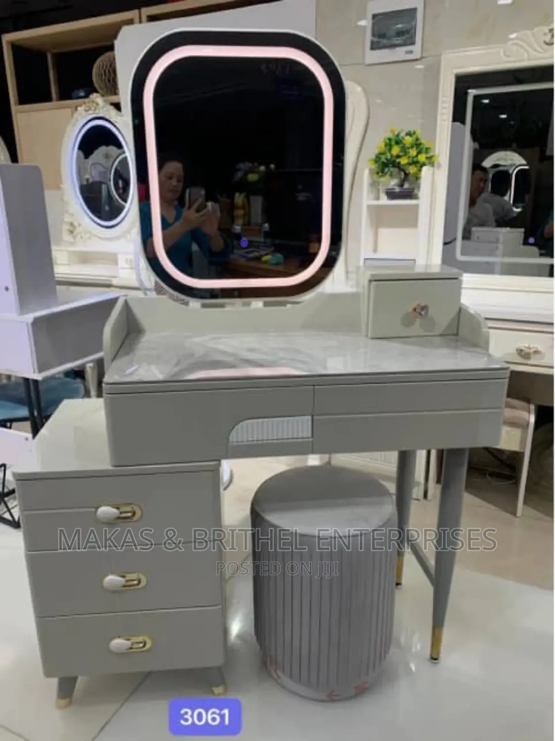 Quality Imported Dressing Mirror