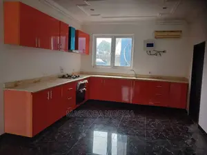3bdrm Block of Flats in Oregun Inside An for rent