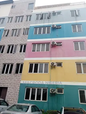 3bdrm Block of Flats in Oregun Inside An for rent