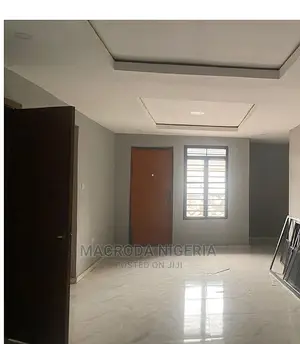 3bdrm Block of Flats in Adeniyi Jones Ikeja for rent