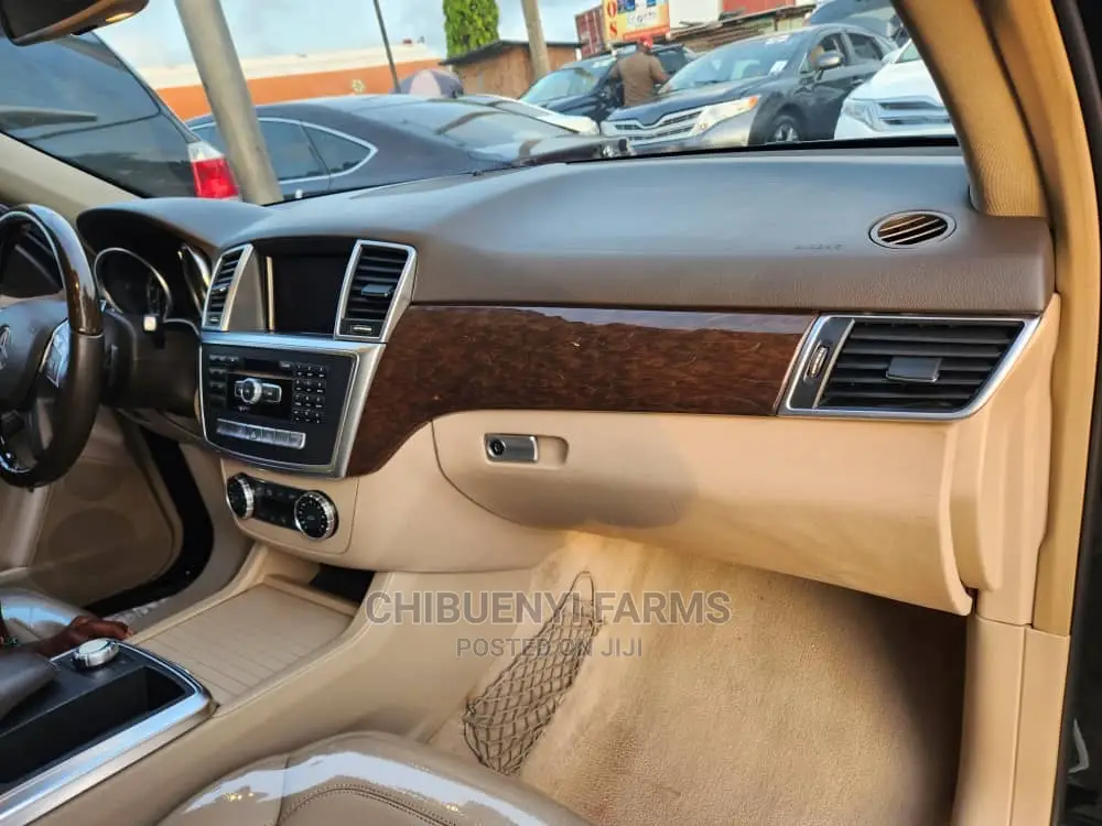 Mercedes-Benz M Class 2015 Silver
