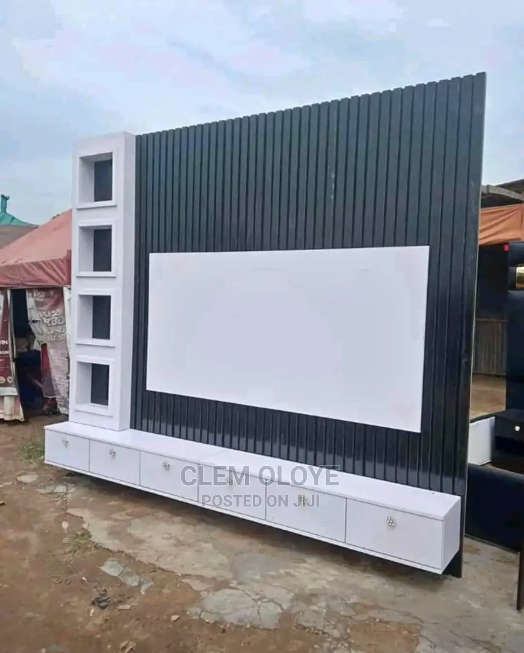 TV Wall Cladding Full Height