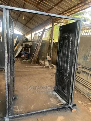 5ft/7ft Shop Doors