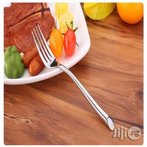 18pcs S/S Cutlery Spoon Swing Steak Knife And Fruit Fork