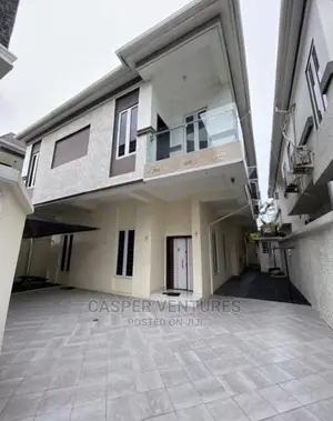 5bdrm Duplex in Chevron for sale