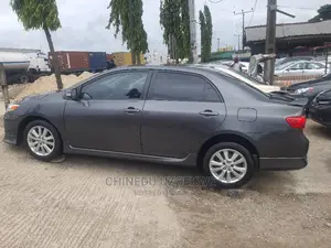 Toyota Corolla 2010 Gray