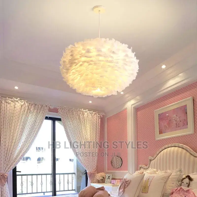 Children's Room Feathers Chandelier Light