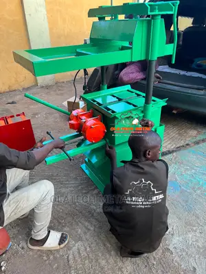 Advance Stationary Block Moulding Machine