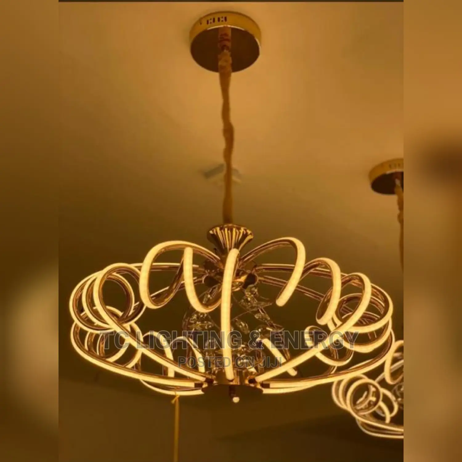 8 Hand Led Chandelier