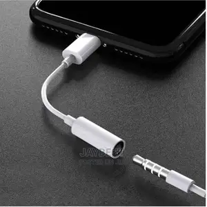 Apple Lightning to 3.5 Mm Headphone Jack Adapter