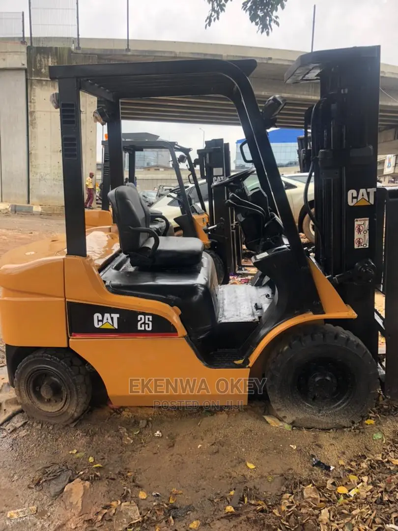 3tons Caterpillar Forklift,