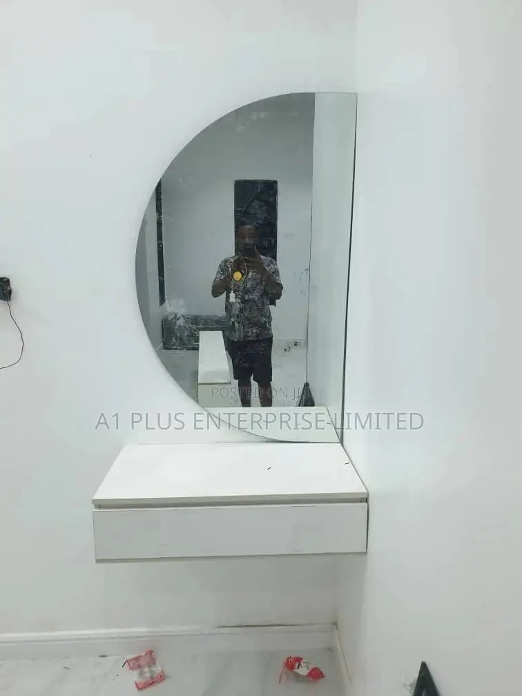 Dressing Mirror With Lightning