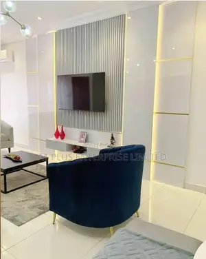 Tv Wall Cladding in High Gloss HDF Iceberg White With Light