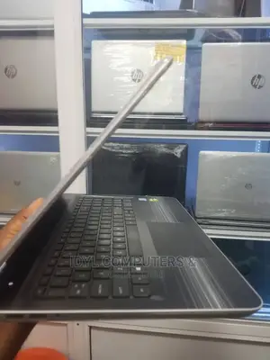 Laptop HP Pavilion 15 8GB Intel Core I5 SSD 256GB