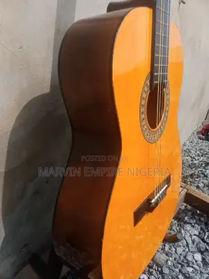 Classical Guitar Gomez Model 001_ Neat as New