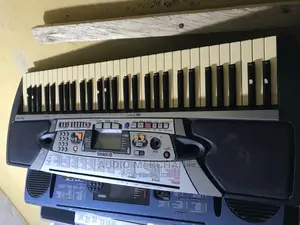 Yamaha PSR 280 Keyboard