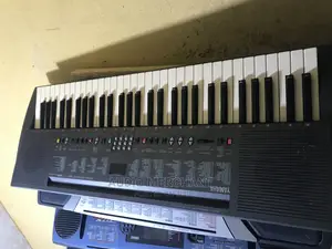 Yamaha PSR 300 Keyboard