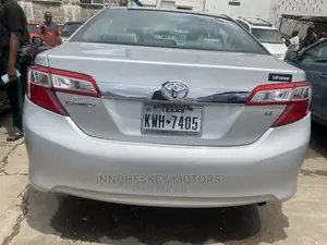 Toyota Camry 2014 Silver