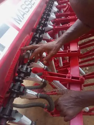 12 Rows Seeds Planter With Fertilizer Applicator
