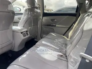 Toyota Venza 2011 Green