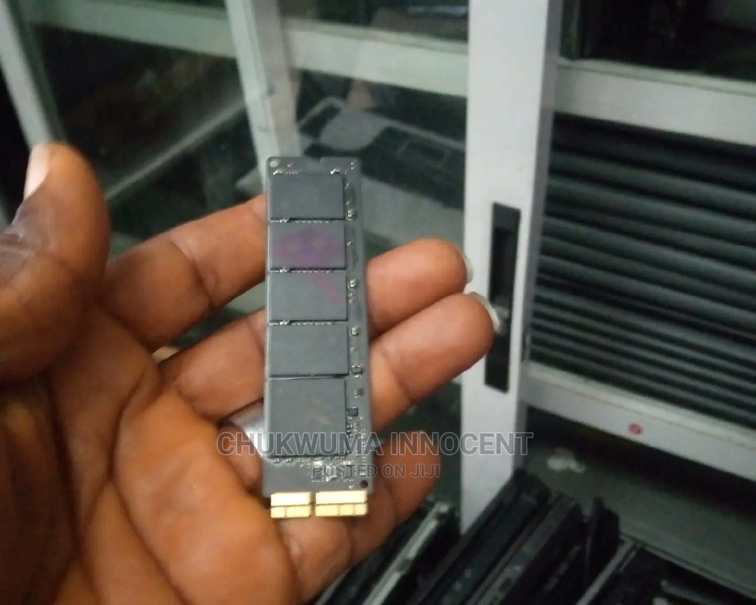2015 Macbook Pro 128gb SSD