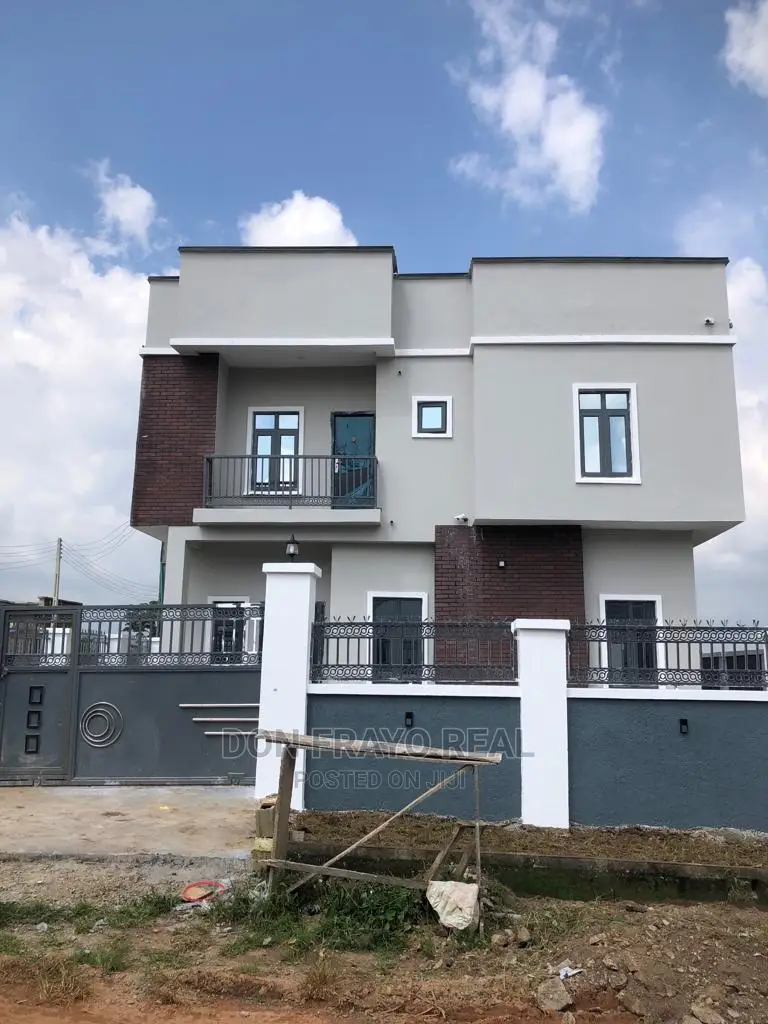 3bdrm Duplex in Asejire Coca-Cola, Ibadan for sale