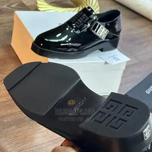 New Givenchy Luxury Men Shoe