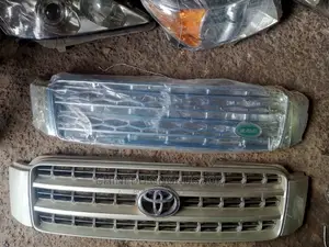 Toyota Highlander Upgrade Grill 2005/2006 Model