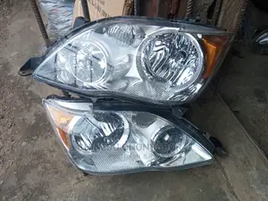 Toyota Avalon Headlights 2010 Model