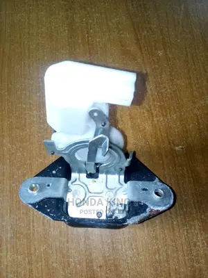 Boot Lock/Catcher for Honda CR-V 07-011 Model