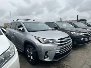 Toyota Highlander 2018 Silver