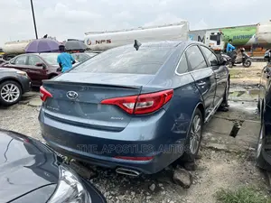 Hyundai Sonata 2016 Blue