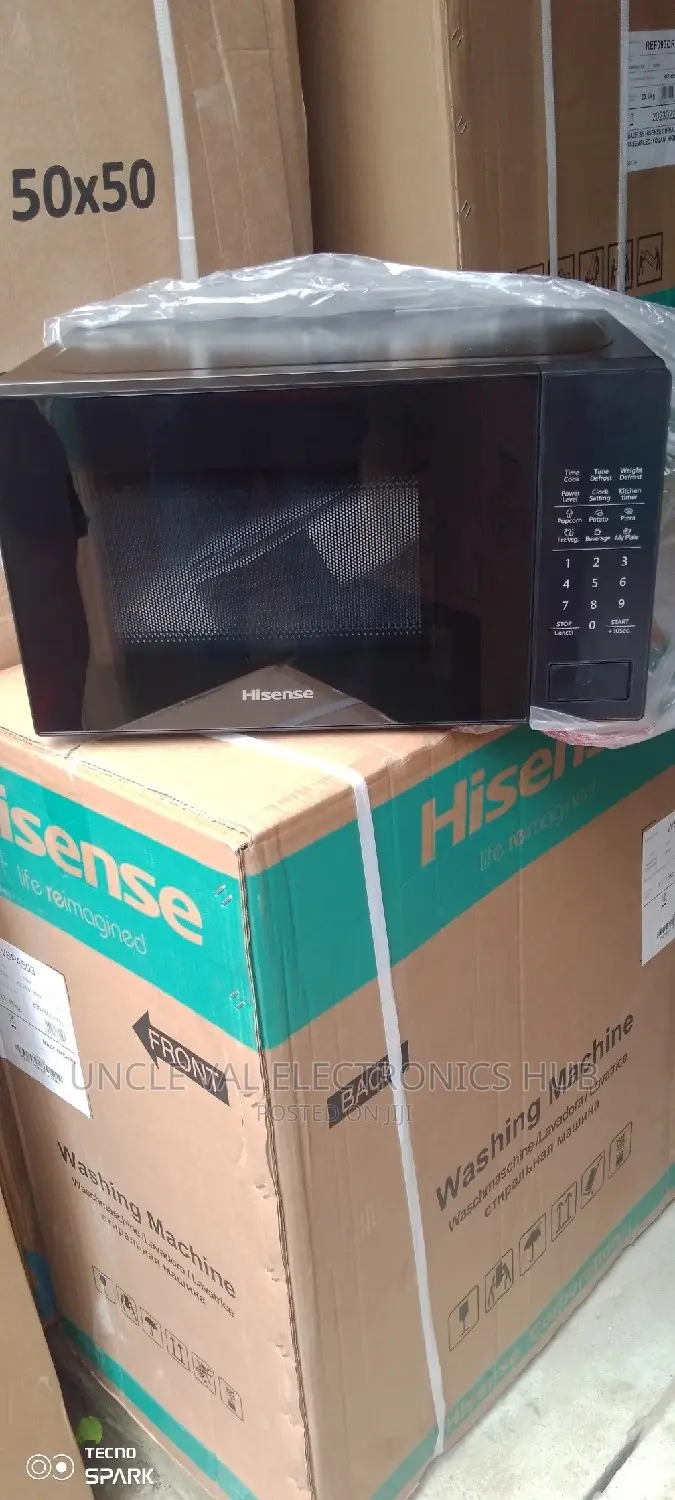 Hisense 20L Black Microwave