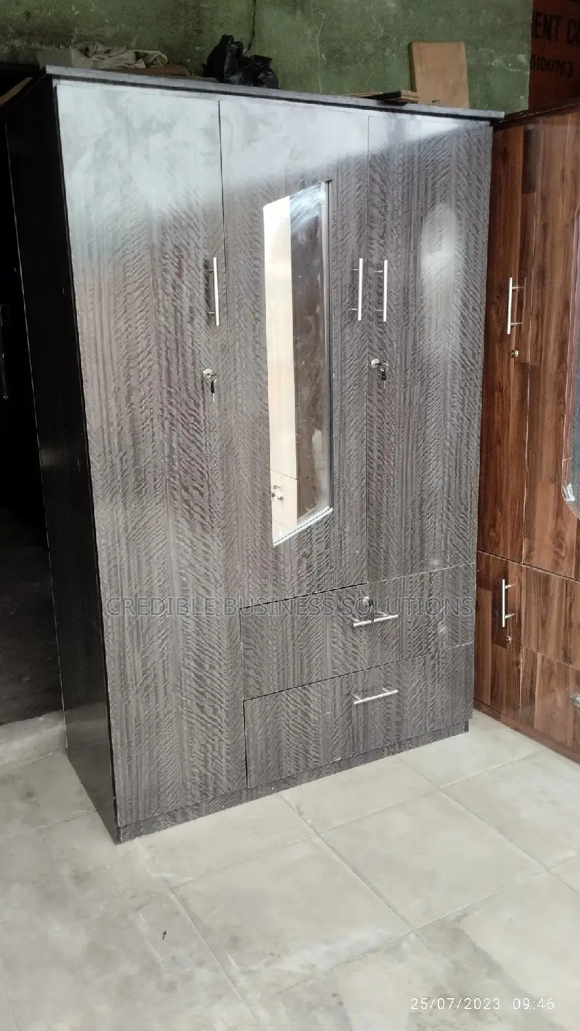 Wardrobe 4x6ft for Home Use
