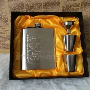 Whiskey Flask With Accessories