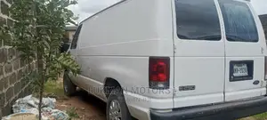 Ford E-250 Extended 2009 White