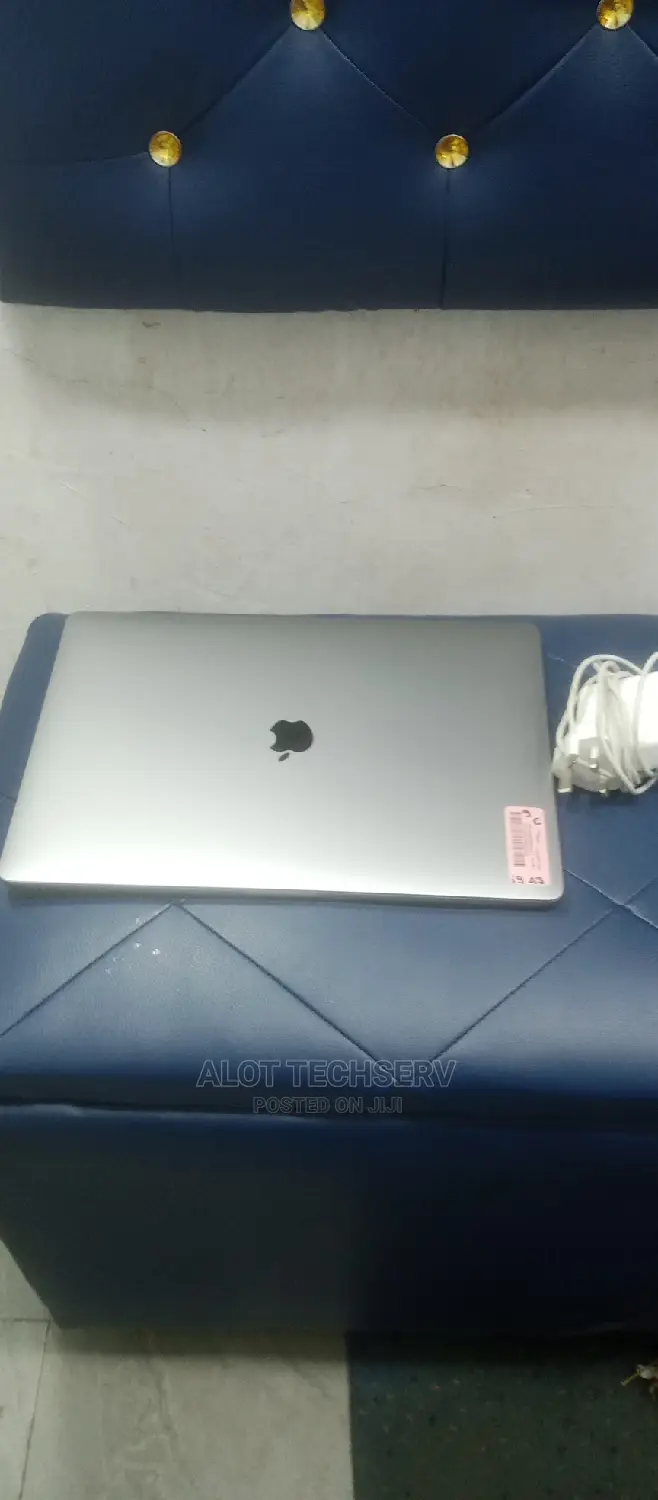 Laptop Apple MacBook Pro 2019 16GB Intel Core i9 SSD 1T