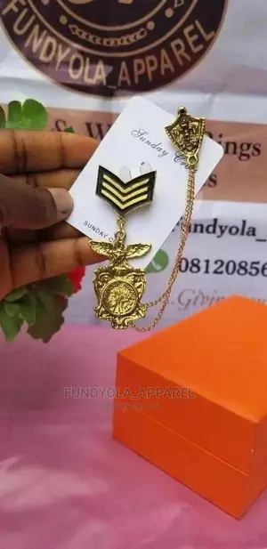 Gold Male Brooch Lapel