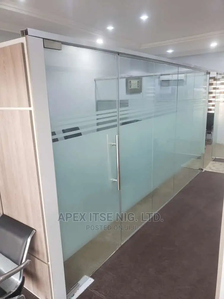 Bold Office Glass Partition
