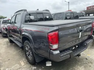 Toyota Tacoma Limited 2017 Gray