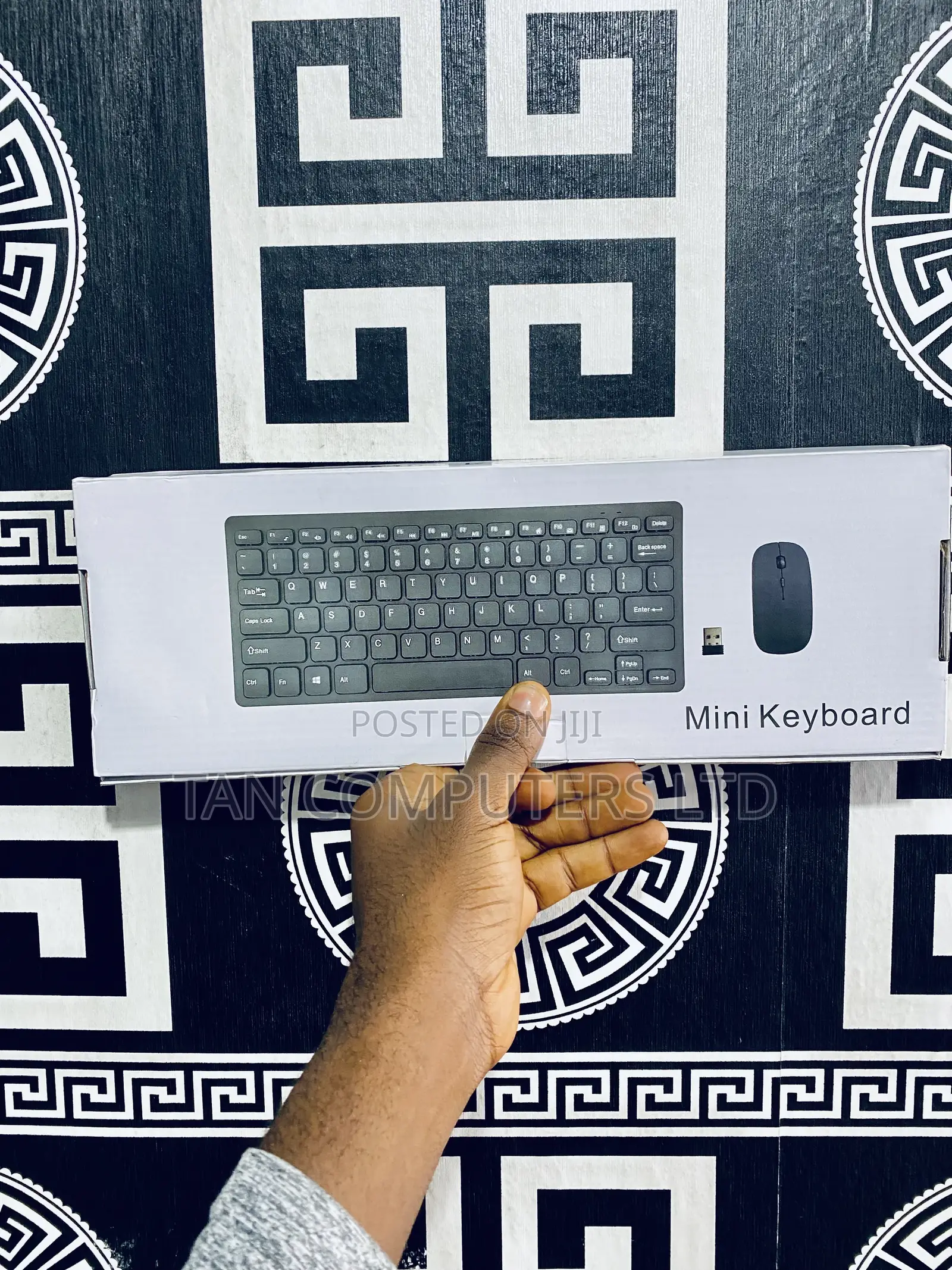 Mini Wireless Keyboard and Mouse Kombo