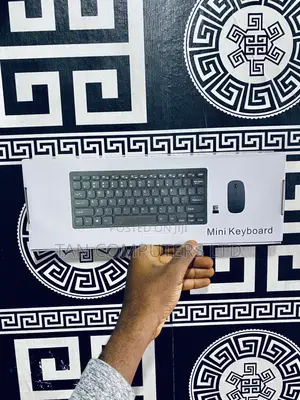 Mini Wireless Keyboard and Mouse Kombo