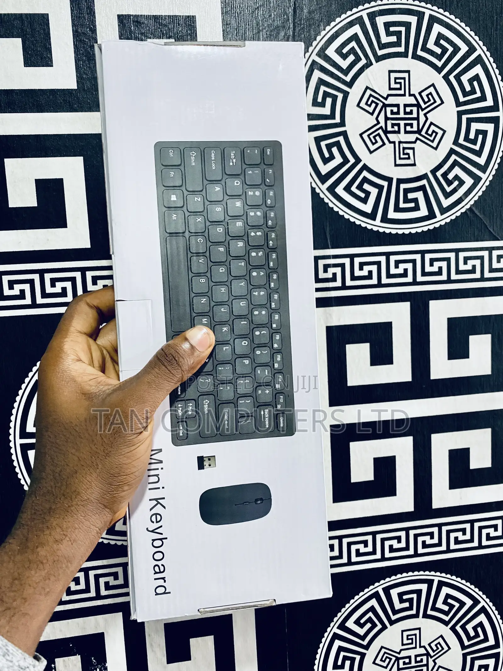 Mini Wireless Keyboard and Mouse Kombo