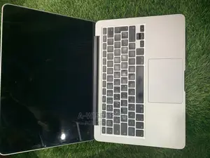 Laptop Apple MacBook Pro 2015 8GB Intel Core I5 SSD 256GB