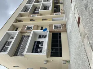 4bdrm Maisonette in Chevron for rent